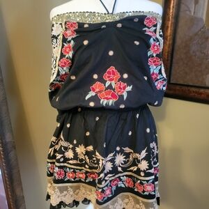 VENUS Black Garment
